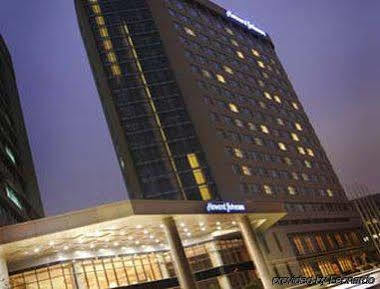 Howard Johnson Caida Plaza Xangai Exterior foto